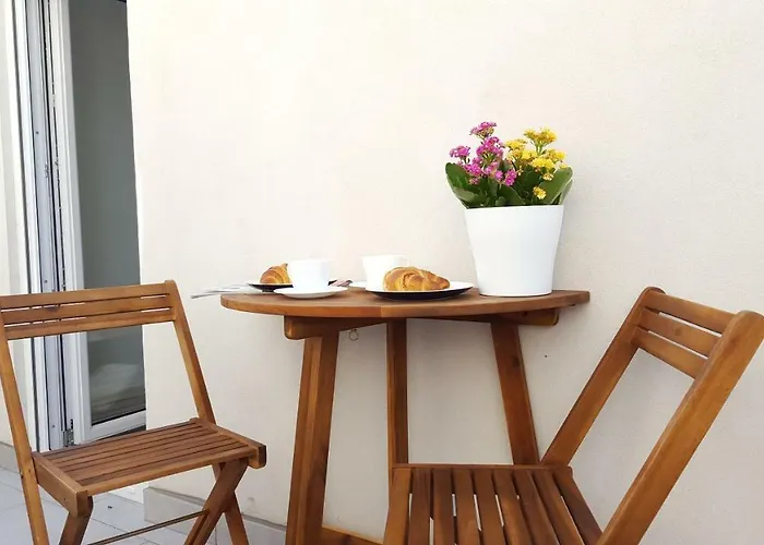 Imperia *** * פולה